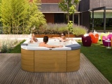 - Spa SANTORINI PRO  JACUZZI EUROPE 